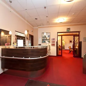 Polo Am Zob Hotel